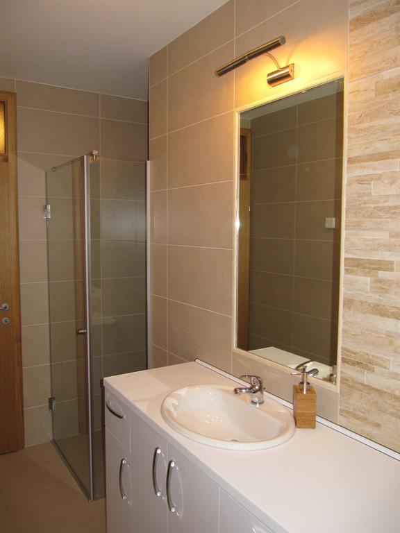 Luxury Apartments Sikiric With Fantastic View On The Sea 비빈제 외부 사진