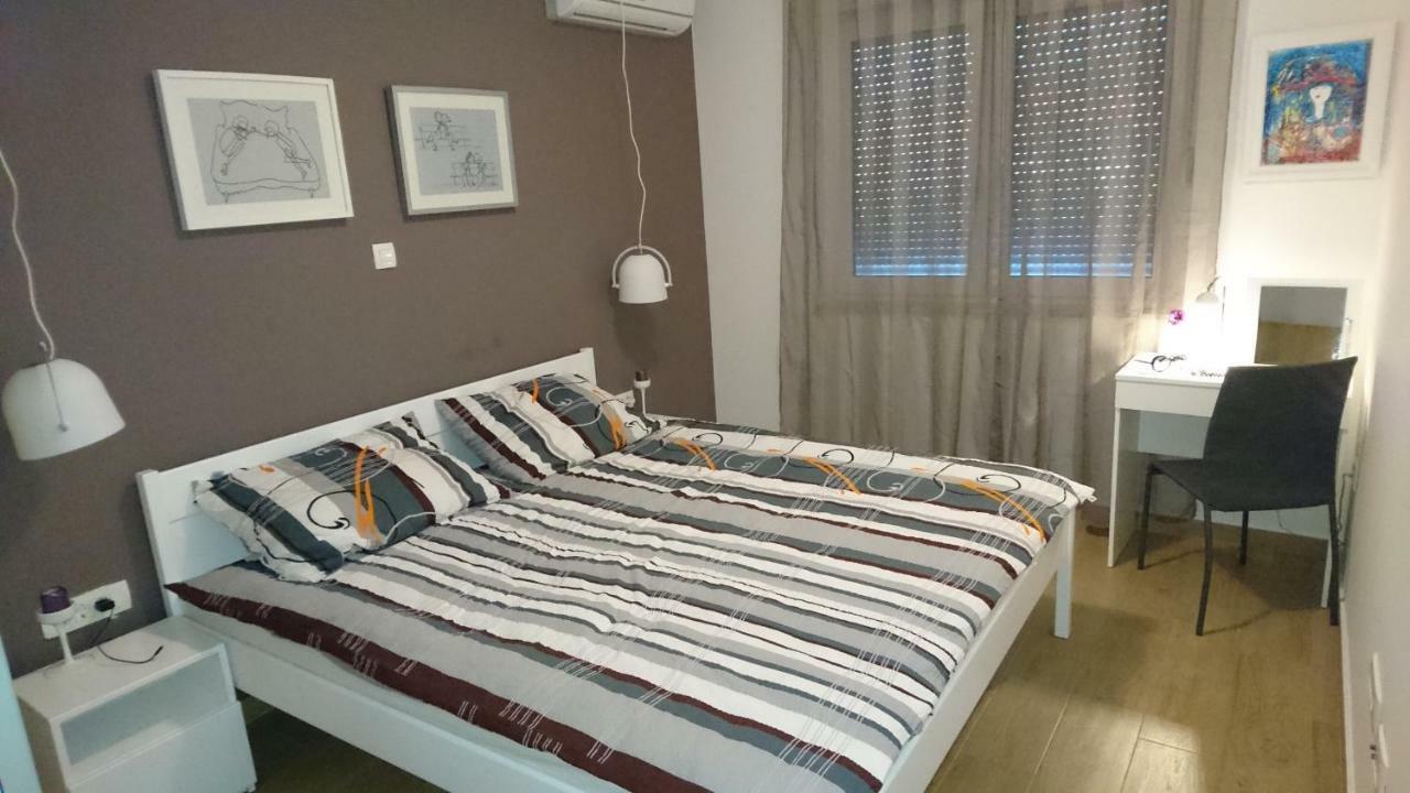 Luxury Apartments Sikiric With Fantastic View On The Sea 비빈제 외부 사진